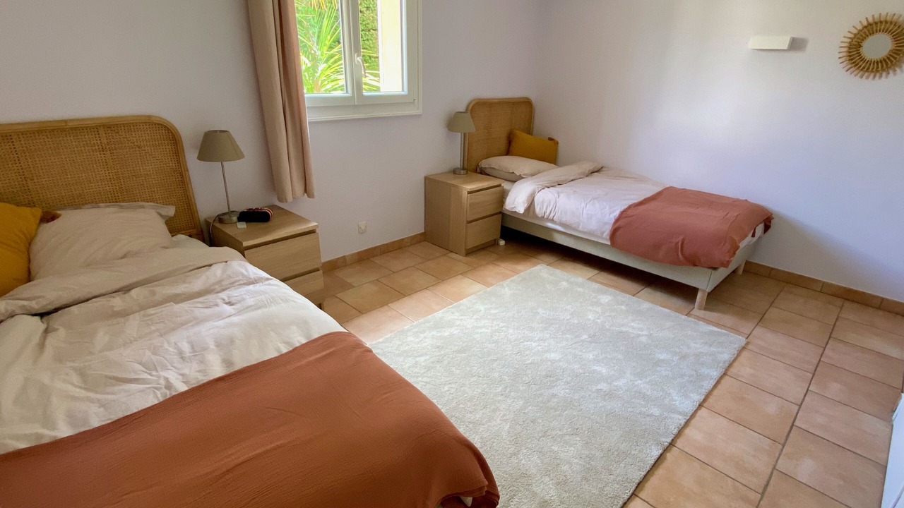Photo of Bedroom in Saint-Cezaire-sur-Siagne