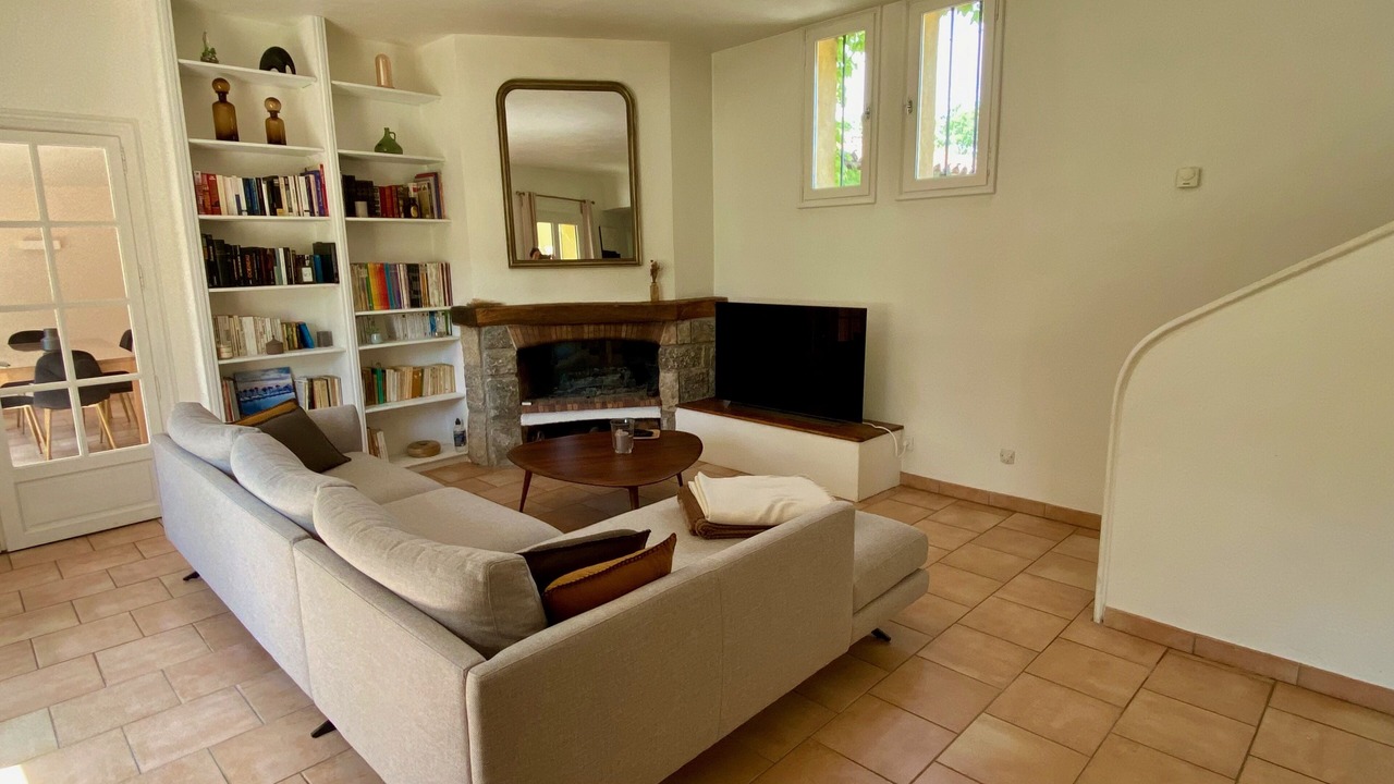 Photo of Livingroom in Saint-Cezaire-sur-Siagne