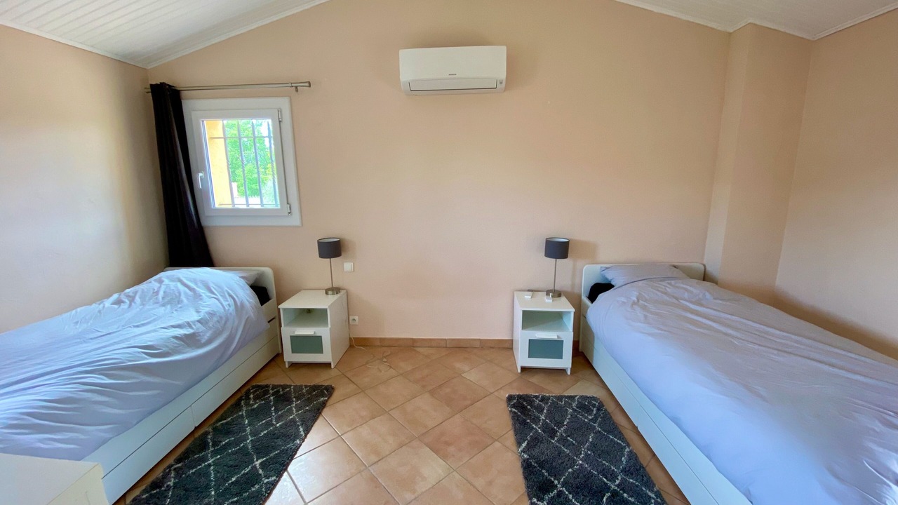 Photo of Bedroom in Saint-Cezaire-sur-Siagne