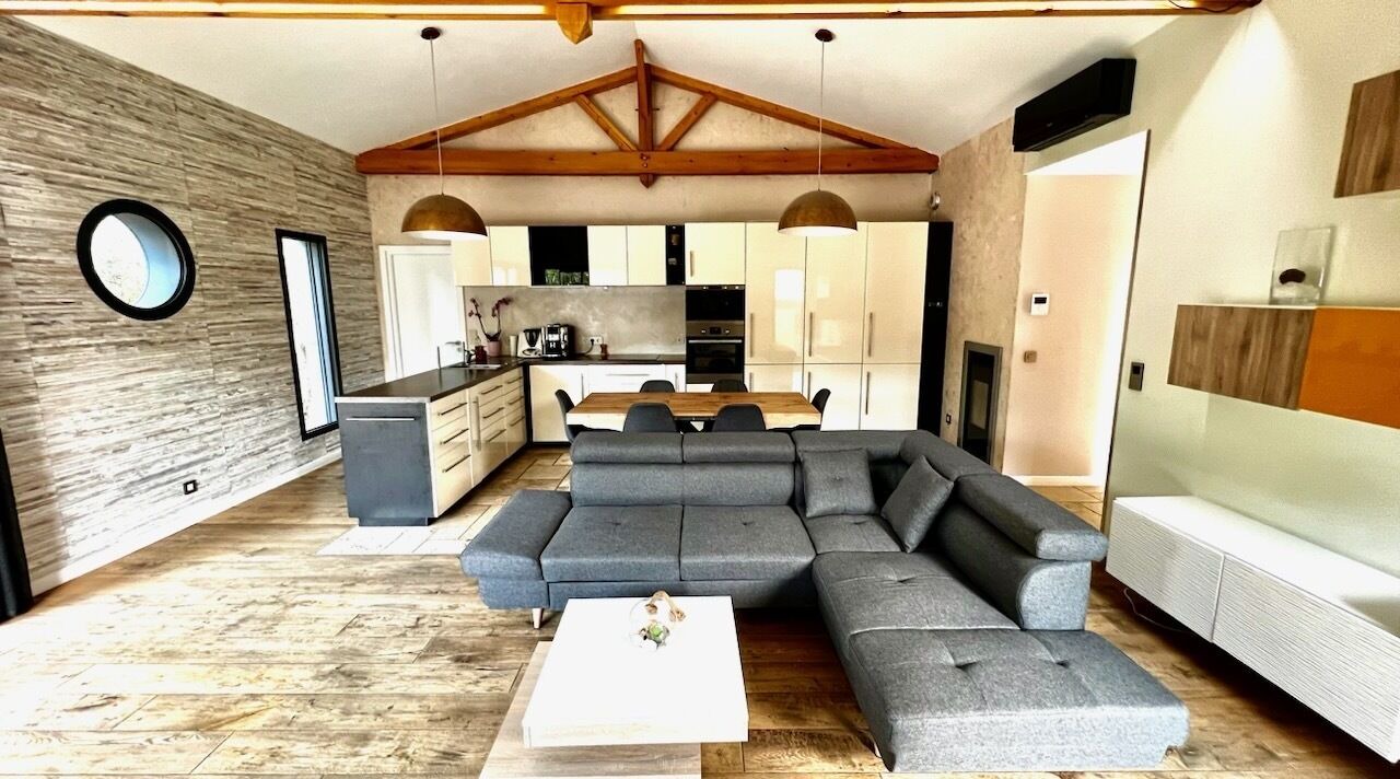 Photo of Livingroom in Pelissanne