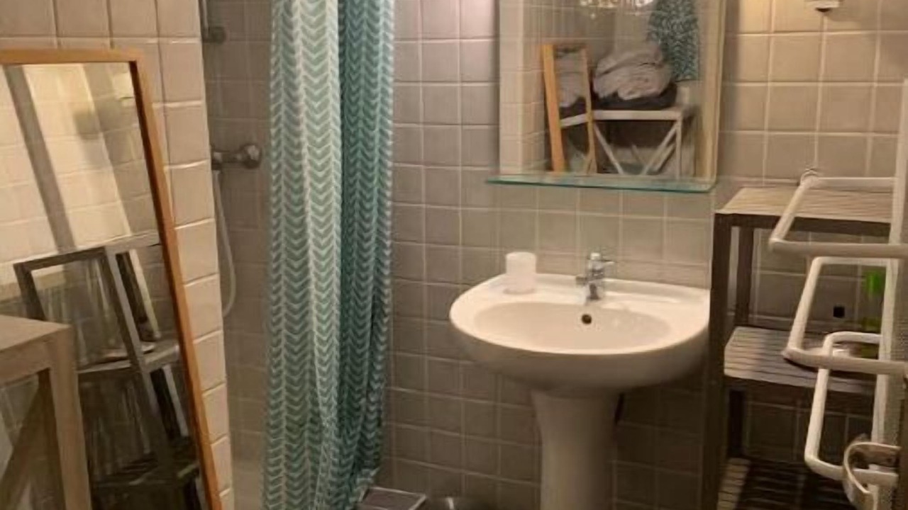 Photo of Bathroom in Vedene