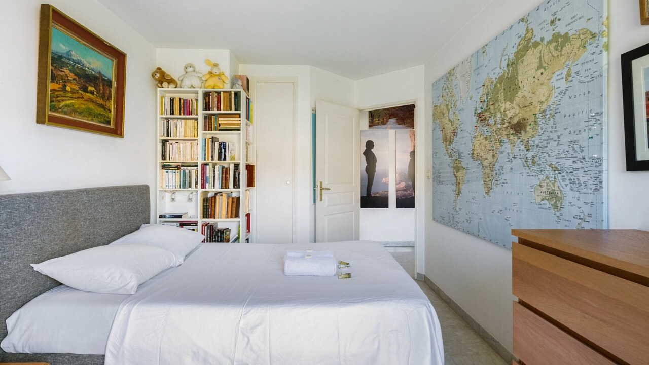 Photo of Bedroom in Perier