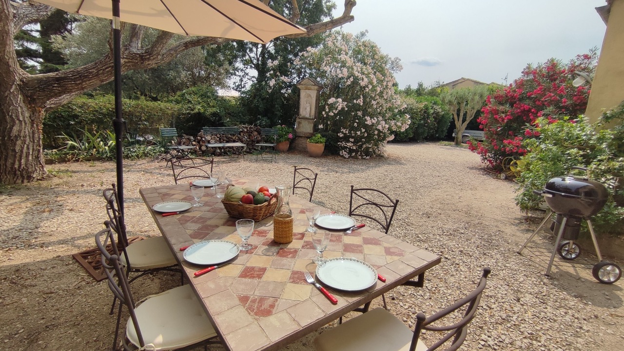 Photo of Outdoor in Caderousse