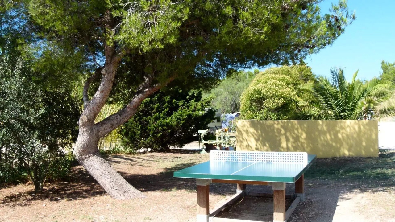 Photo of Outdoor in Saint-Mitre-les-Remparts
