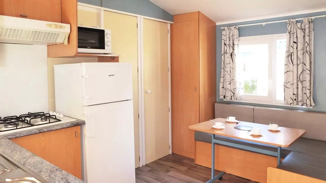 Photo of Kitchen in Saint-Mitre-les-Remparts
