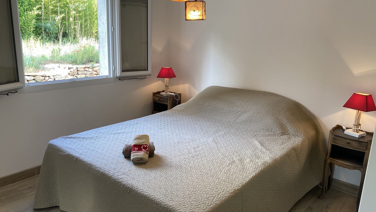 Photo of Bedroom in Saint-Antonin-du-Var