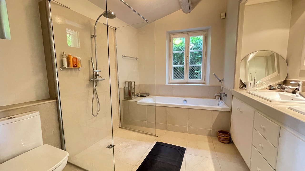 Photo of Bathroom in Mirabel-aux-Baronnies