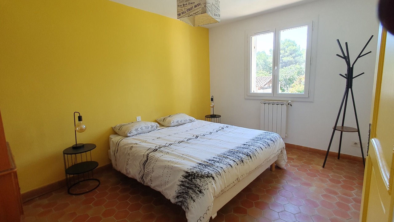 Photo of Bedroom in Saint-Cannat