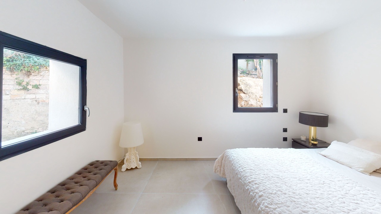 Photo of Bedroom in Cabries