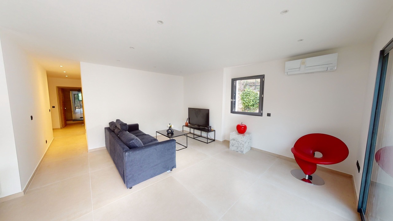 Photo of Livingroom in Cabries