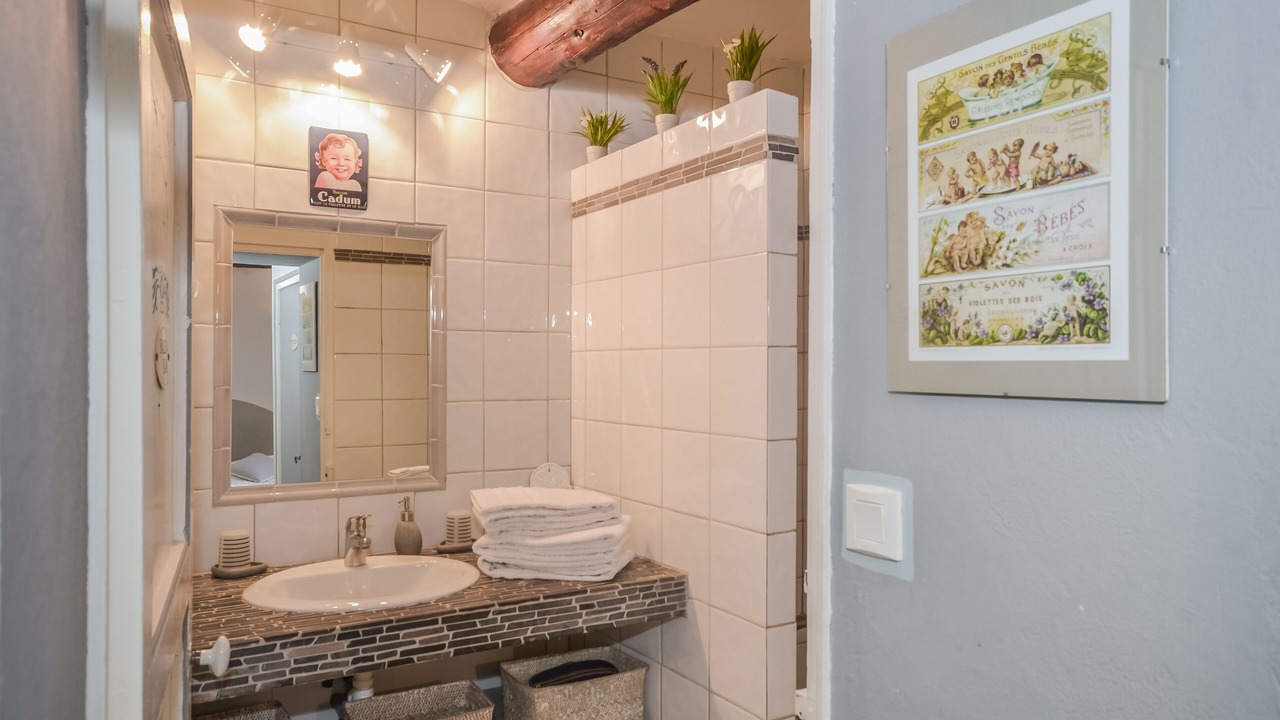 Photo of Bathroom in Venasque
