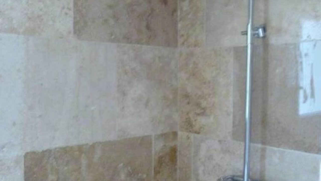 Photo of Bathroom in Morieres-les-Avignon