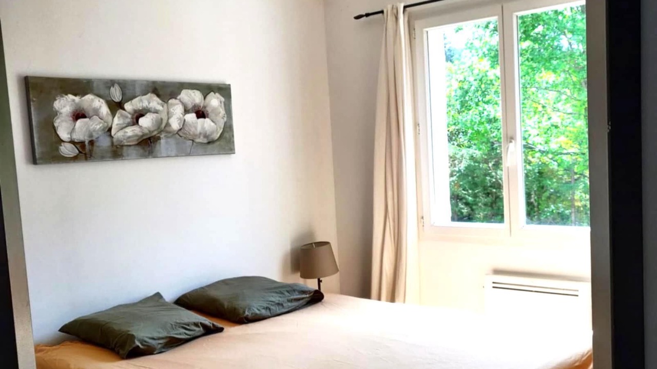 Photo of Bedroom in La Roche-sur-le-Buis