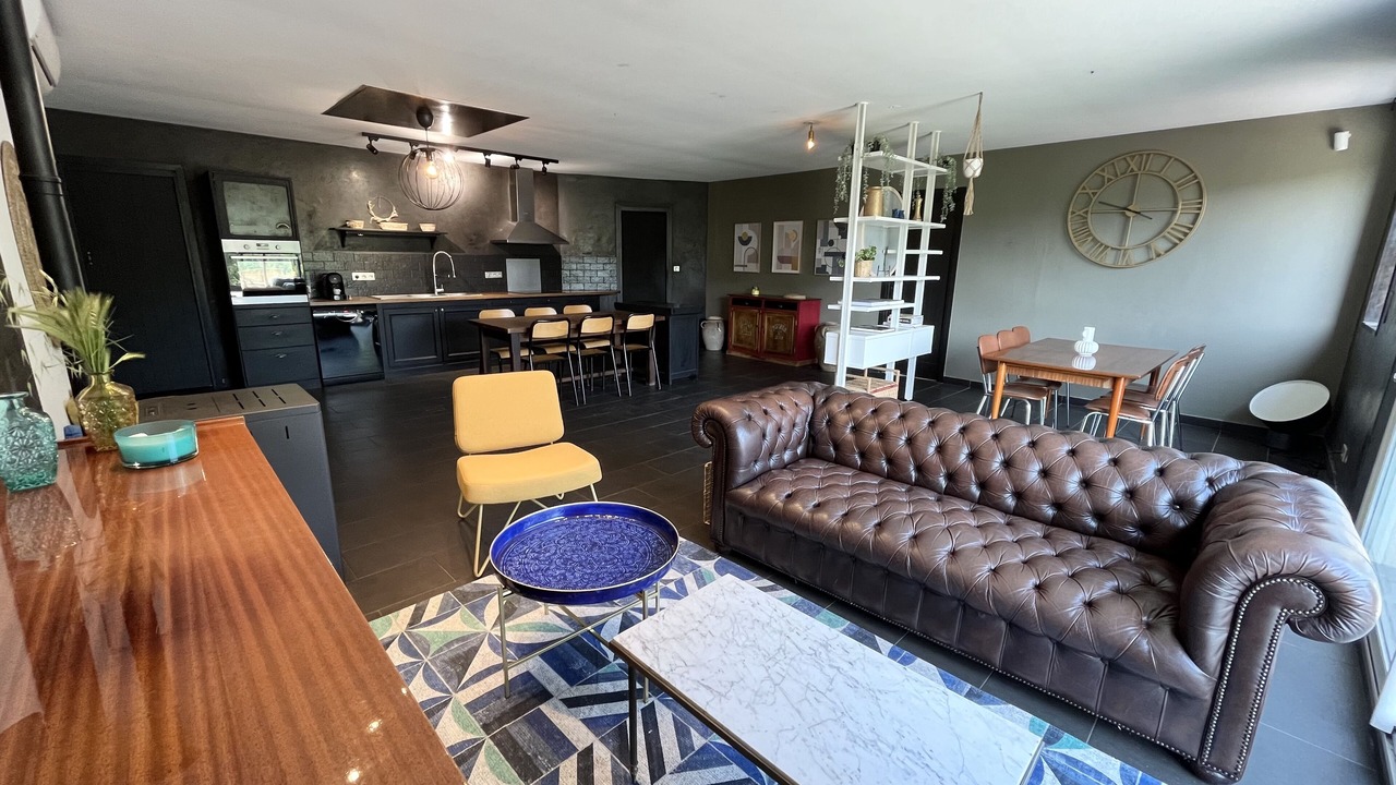 Photo of Livingroom in Saint-Martin-de-Castillon