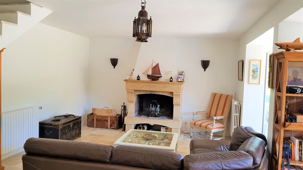 Photo of Livingroom in Eguilles