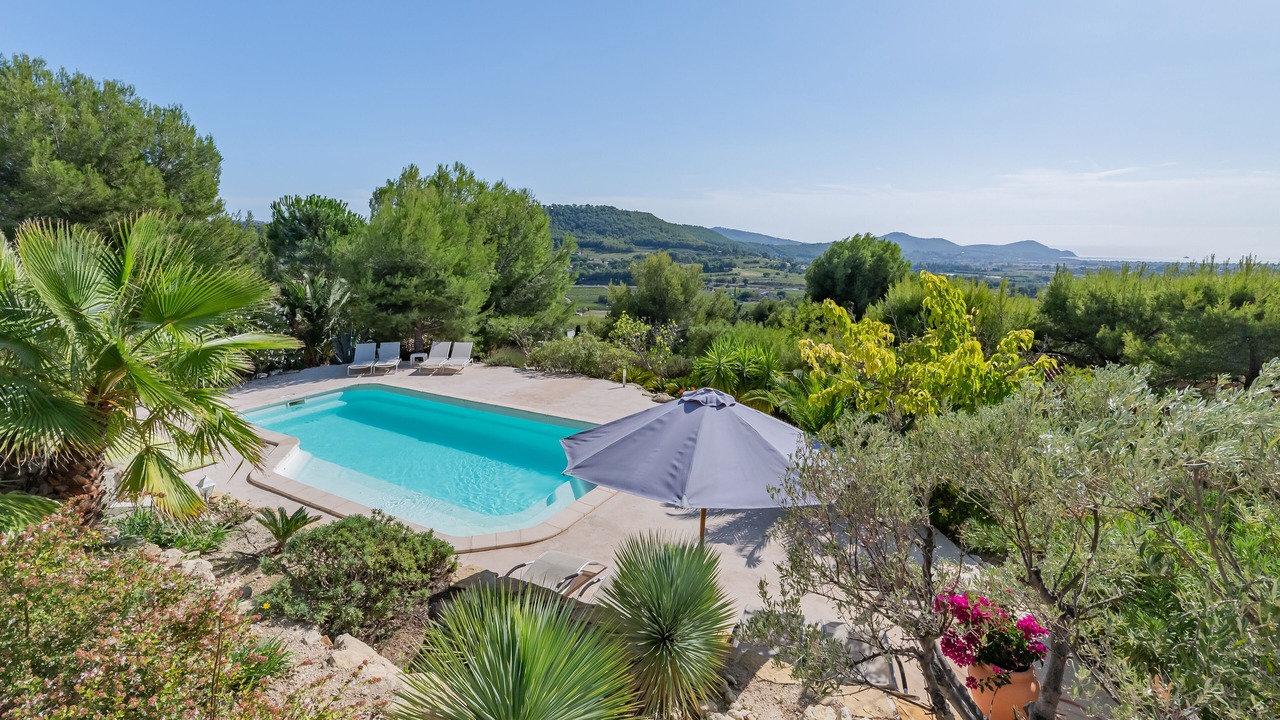 Photo of Outdoor in La Cadiere-d'Azur