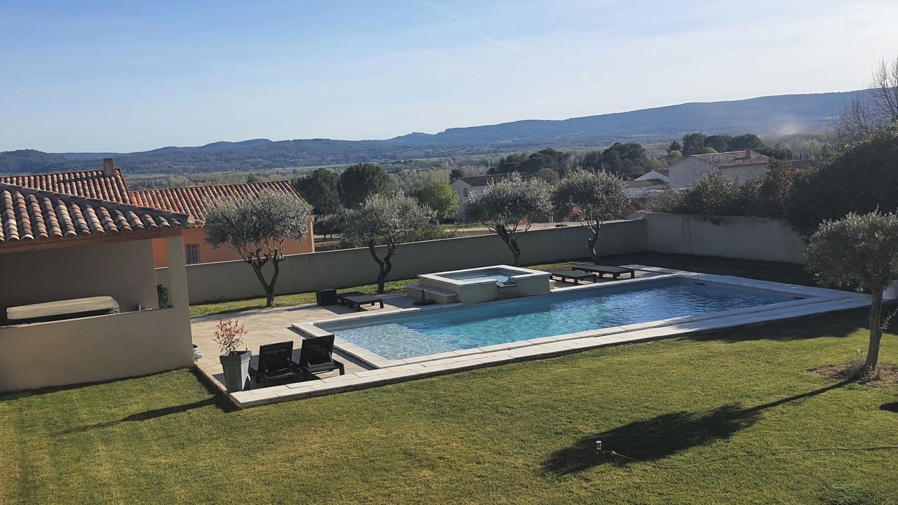 Photo of Outdoor in Pertuis