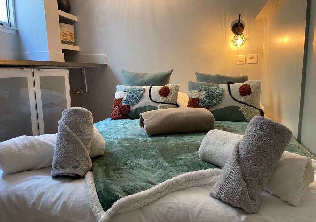 Photo of Bedroom in Saint-Lambert