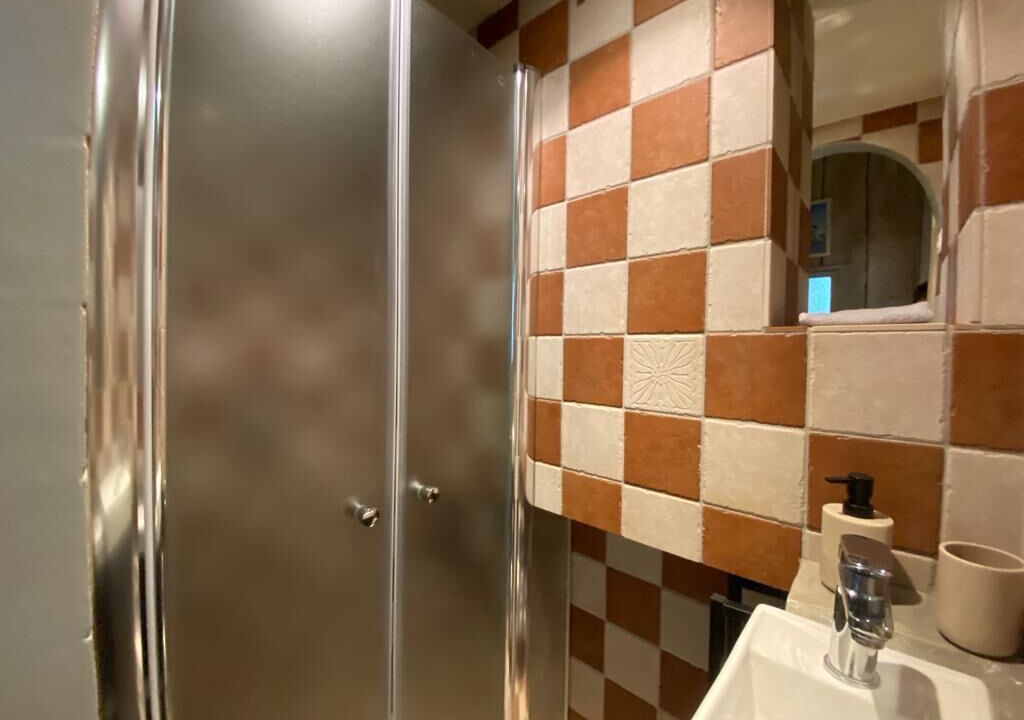 Photo of Bathroom in Saint-Lambert