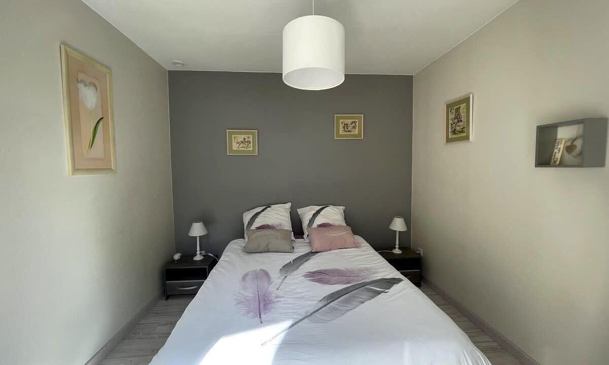 Photo of Bedroom in Lambesc