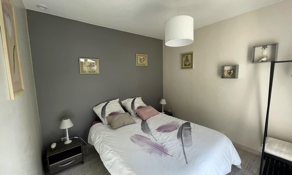 Photo of Bedroom in Lambesc