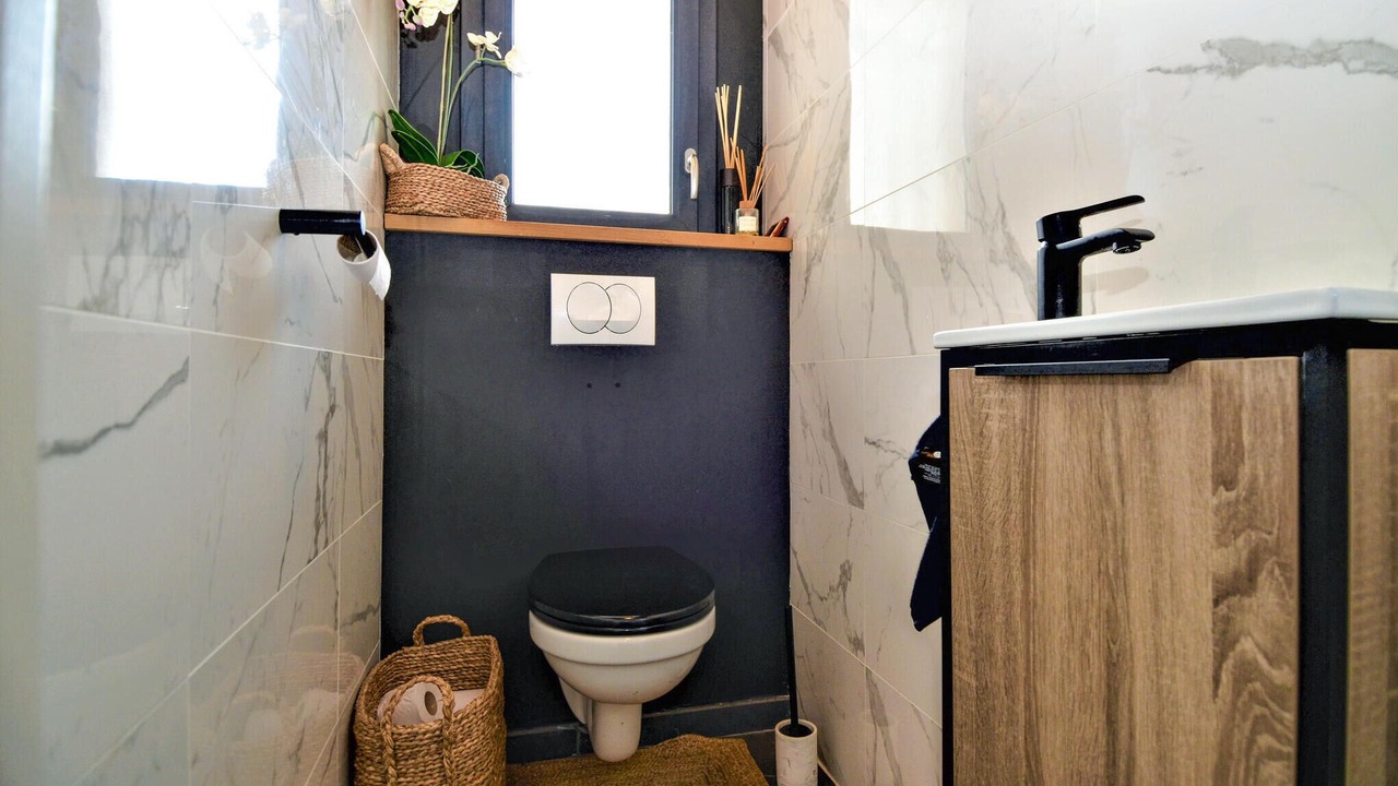Photo of Bathroom in Montfavet