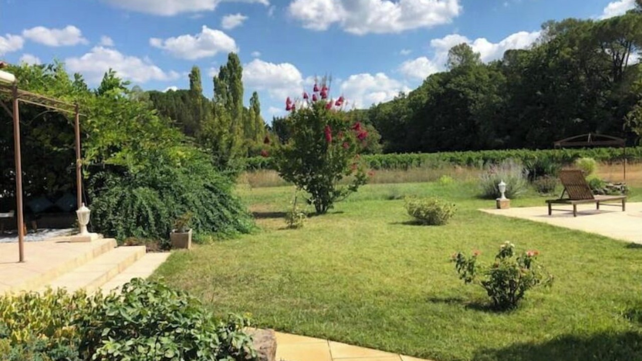Photo of Outdoor in Tourves