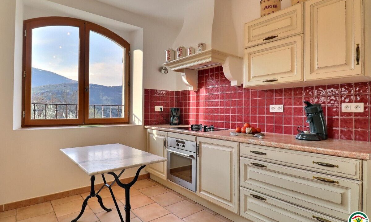 Photo of Kitchen in Plaisians