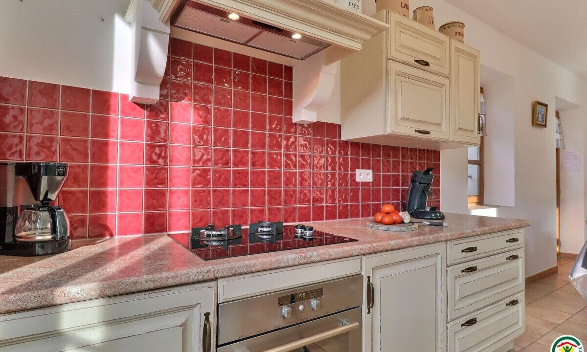 Photo of Kitchen in Plaisians