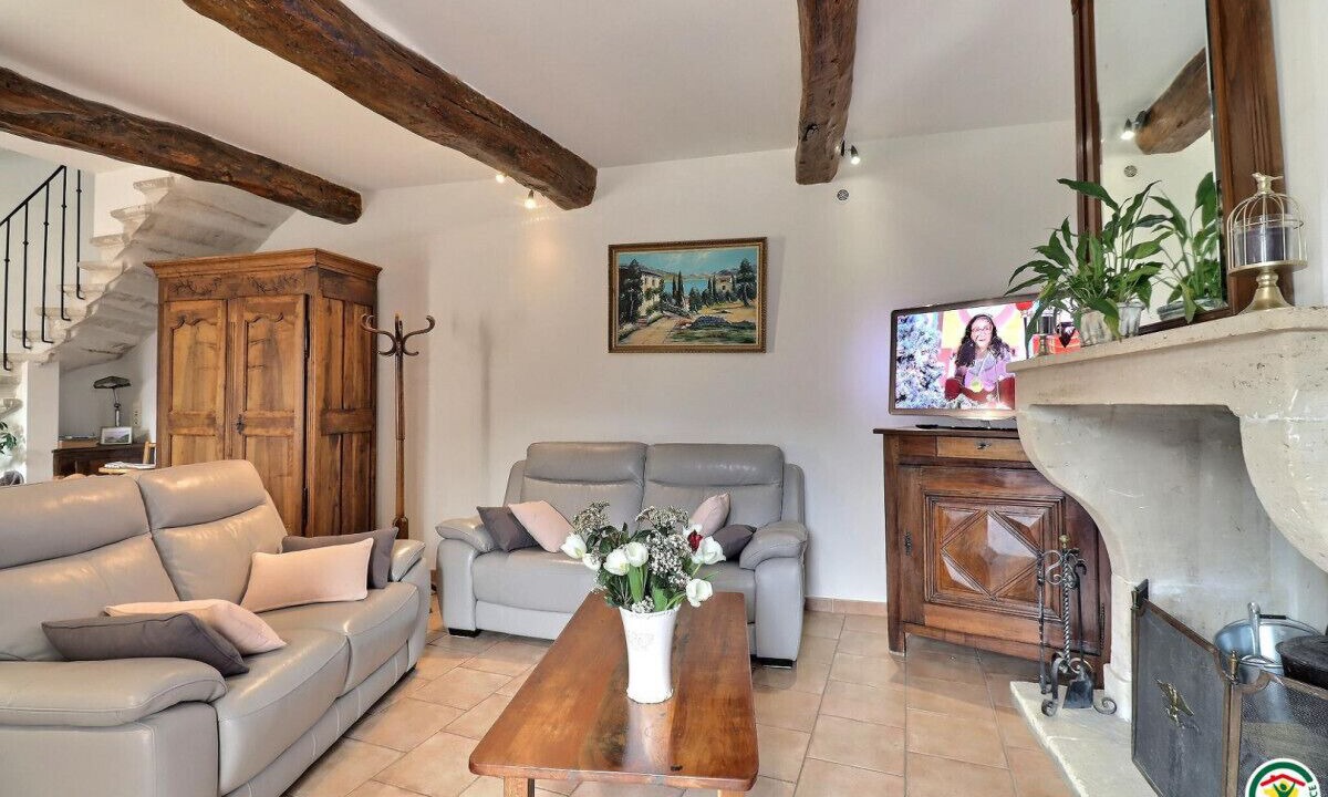 Photo of Livingroom in Plaisians