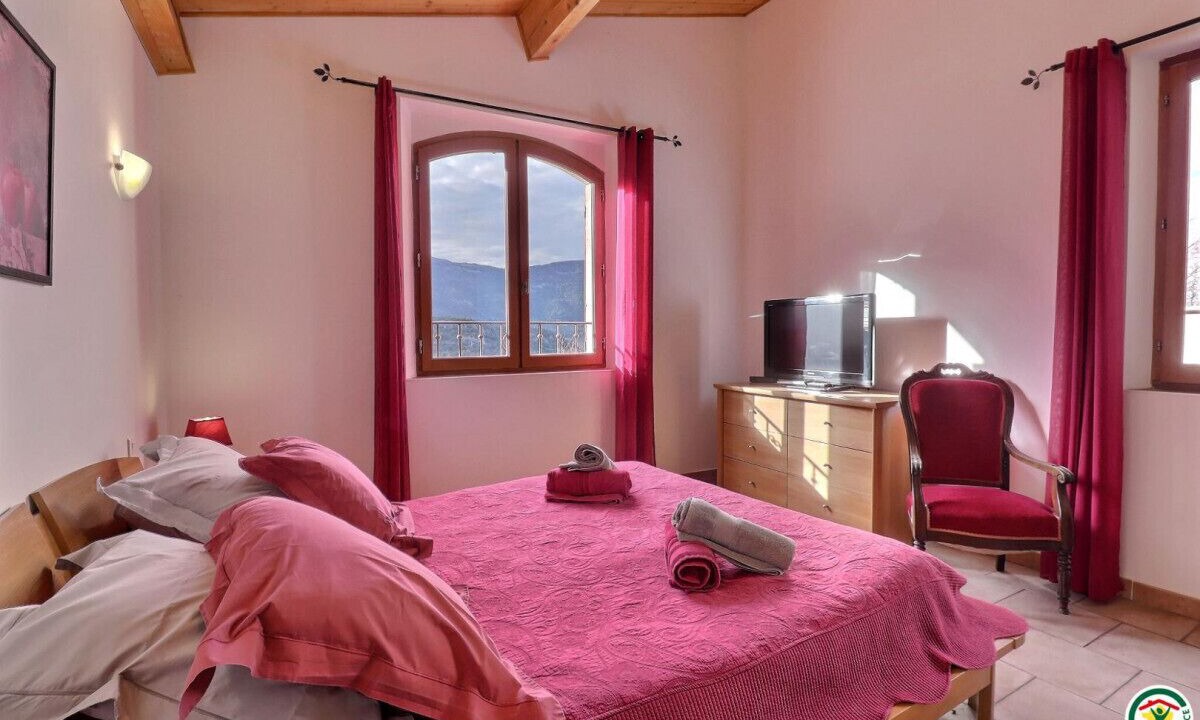 Photo of Bedroom in Plaisians