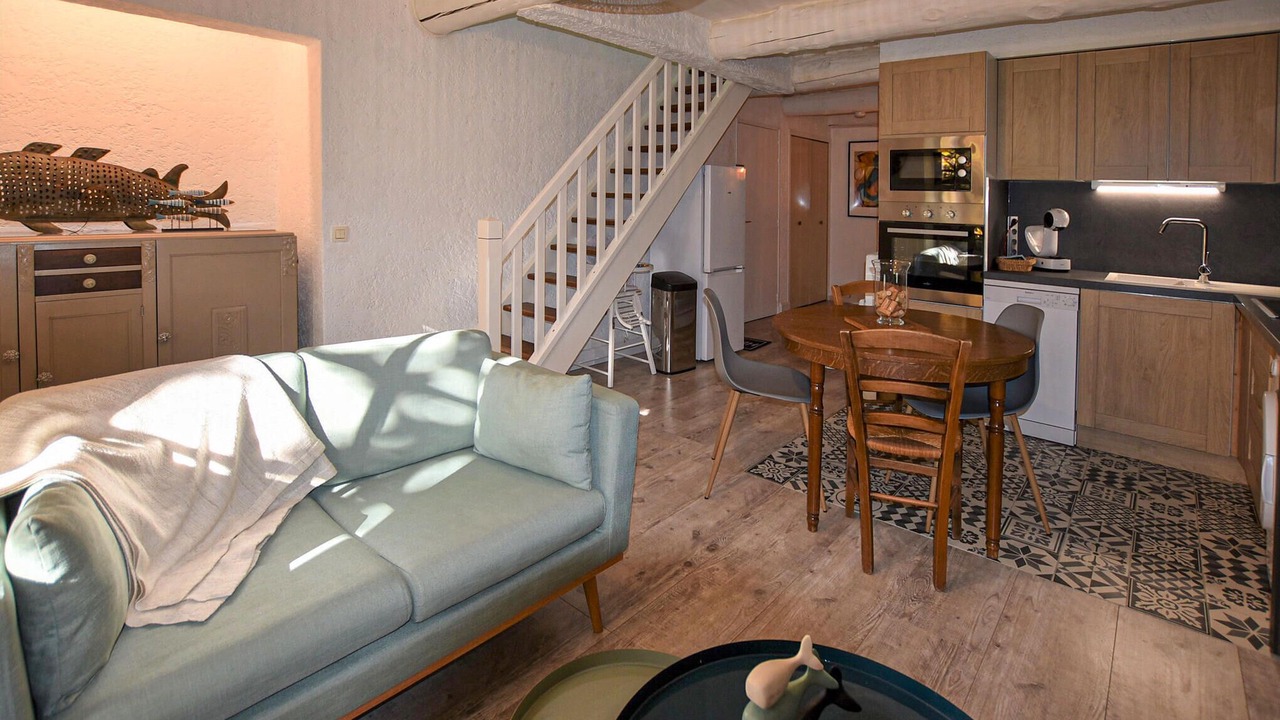 Photo of Bedroom in Rustrel