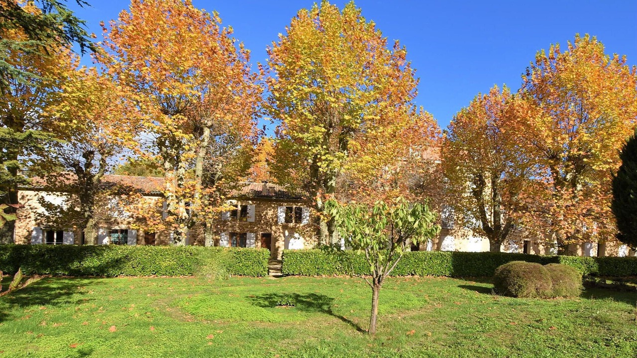 Photo of Others in Rustrel