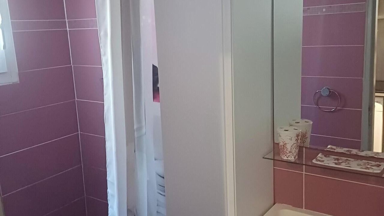 Photo of Bathroom in Saint-Saturnin-les-Avignon