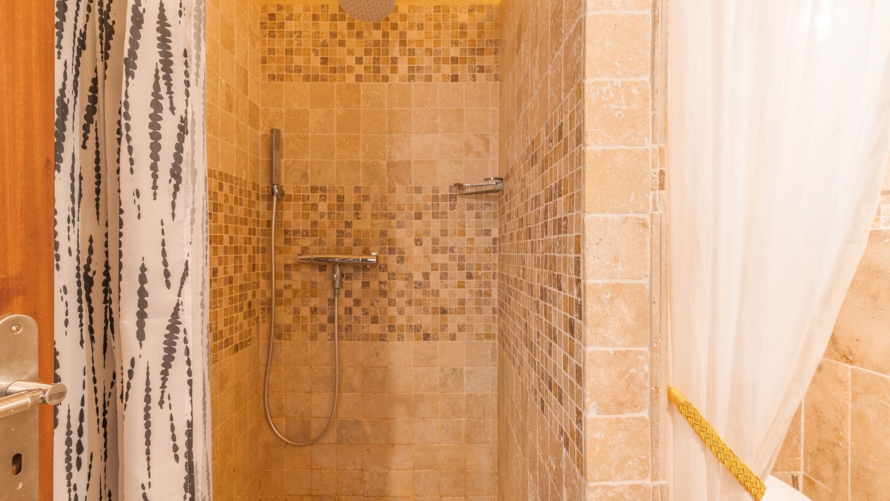 Photo of Bathroom in Lioux