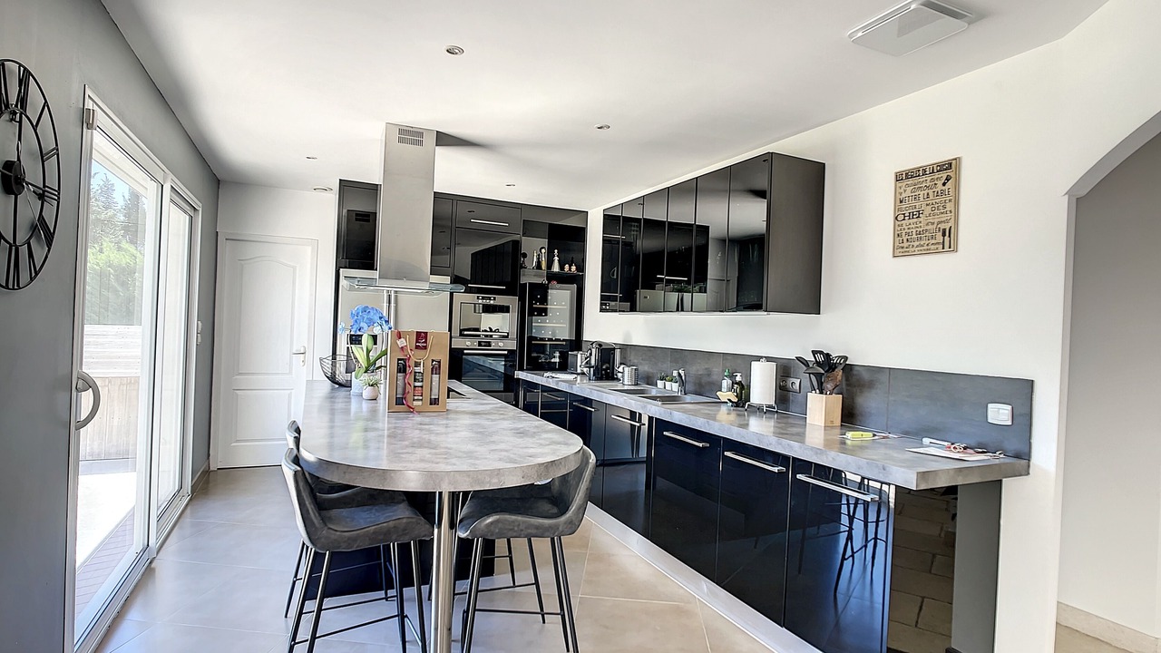 Photo of Kitchen in Noves