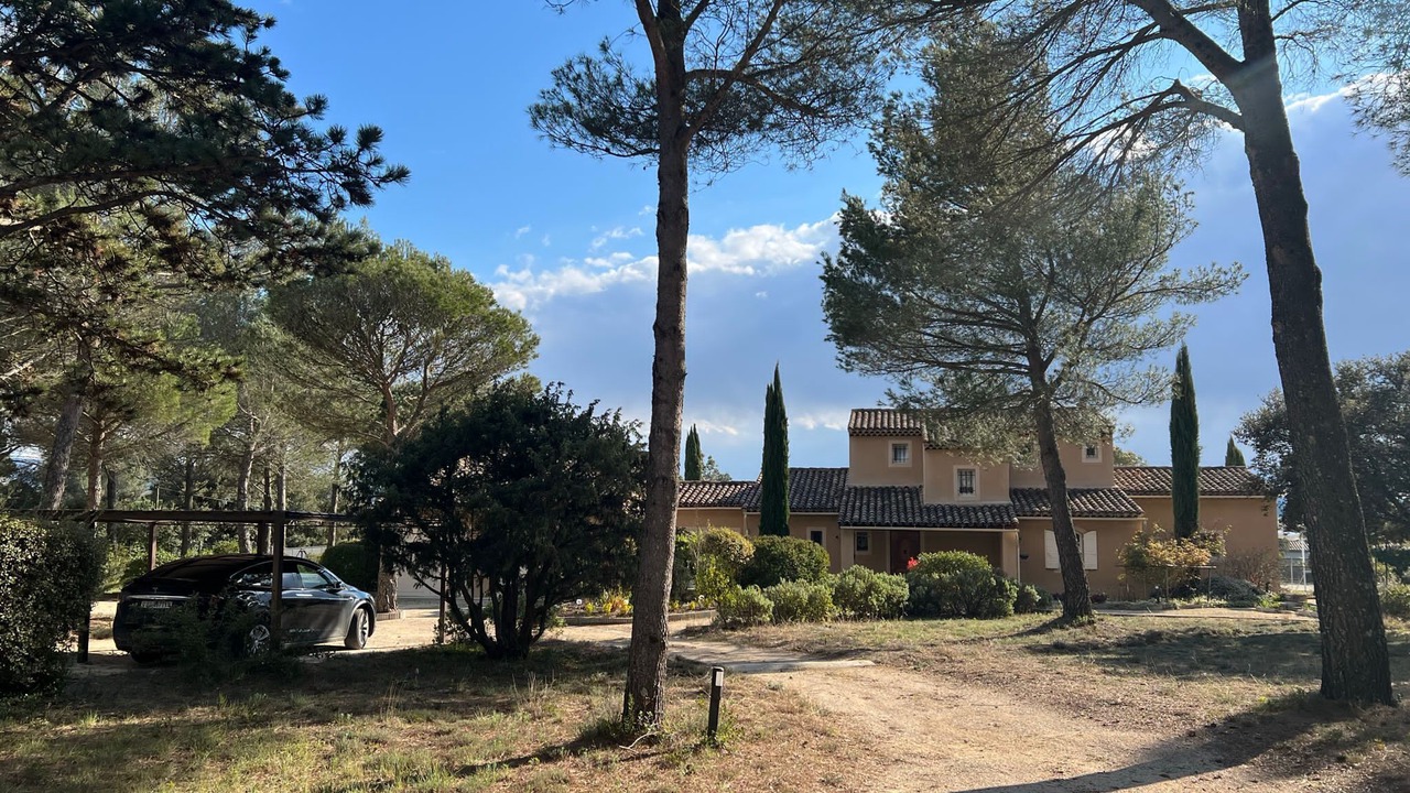 Photo of Outdoor in L'Isle-sur-la-Sorgue