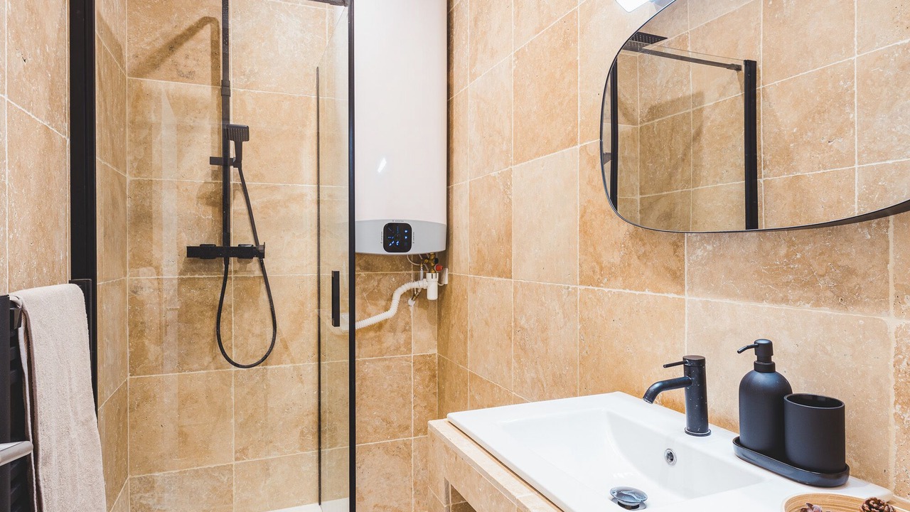 Photo of Bathroom in Le Chapitre