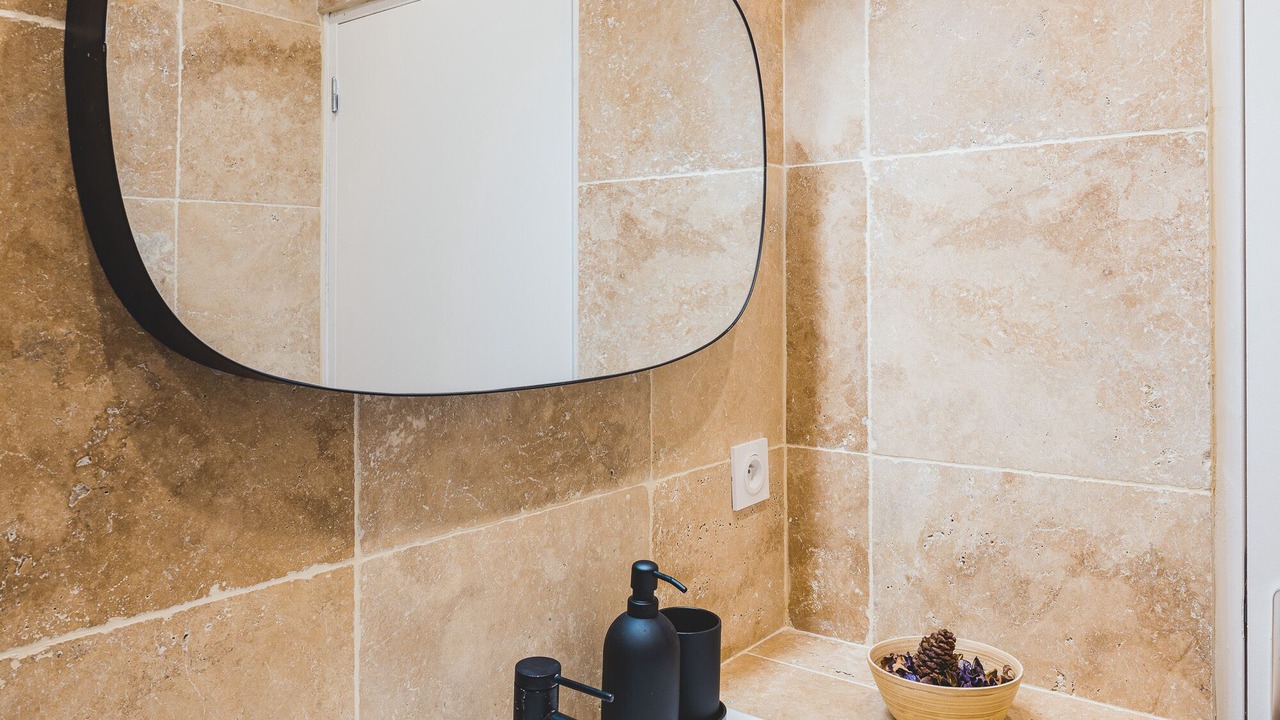 Photo of Bathroom in Le Chapitre