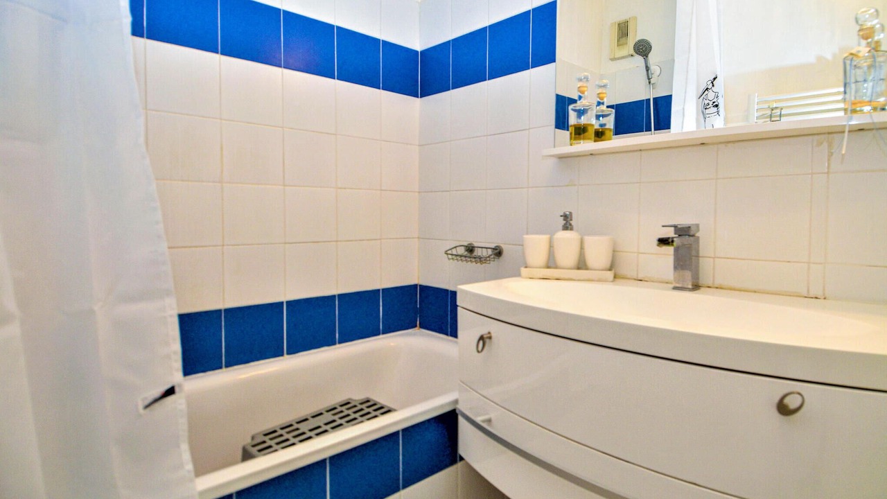 Photo of Bathroom in Orange