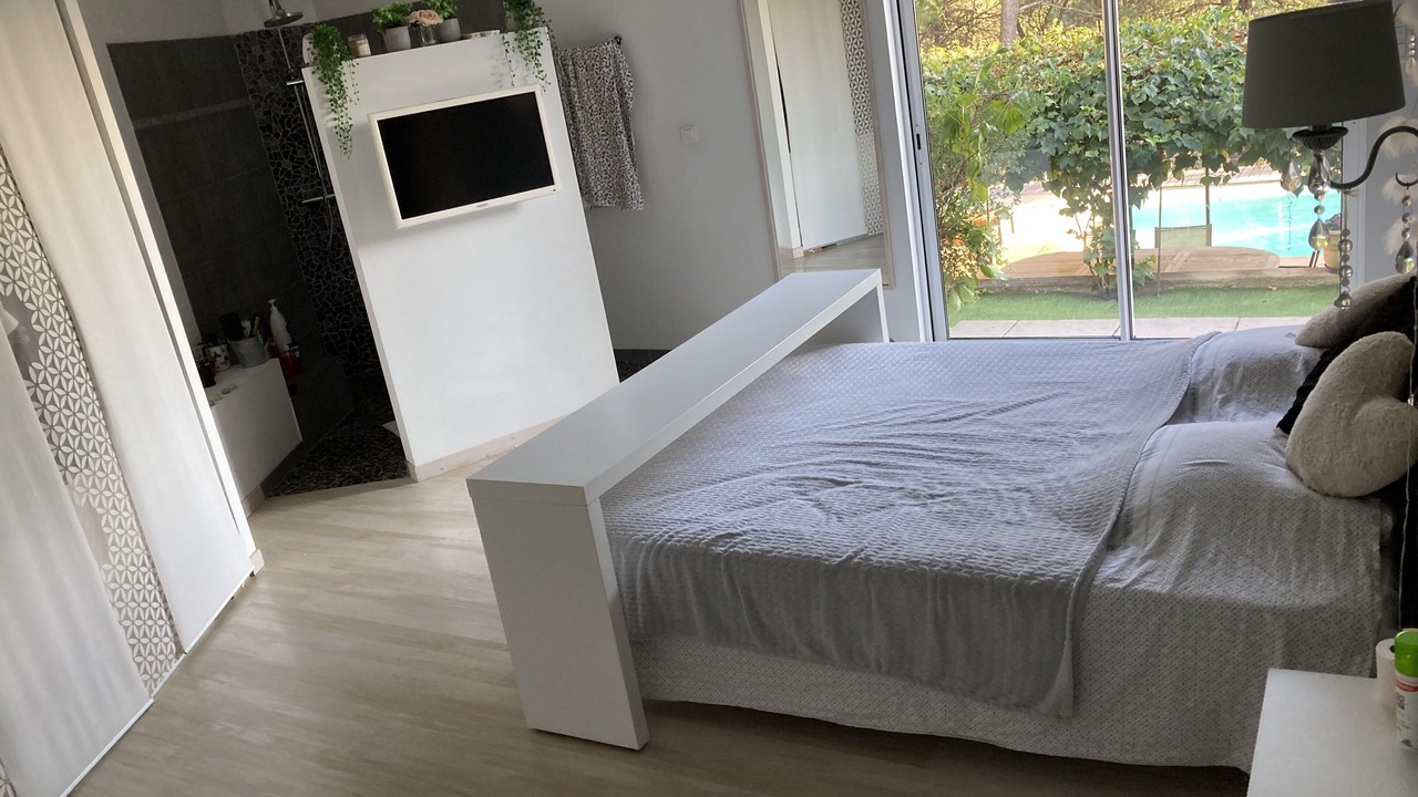 Photo of Bedroom in Roquefort-la-Bedoule