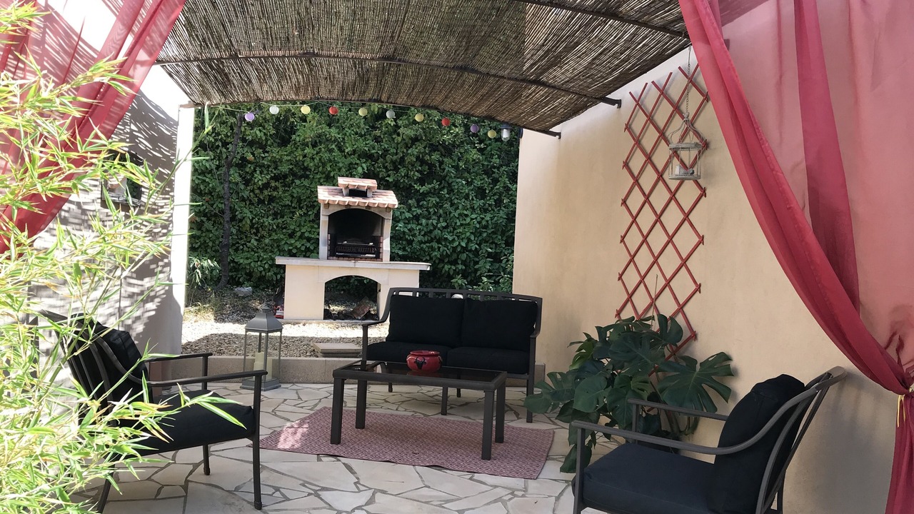 Photo of Patio Balcony in Eyragues