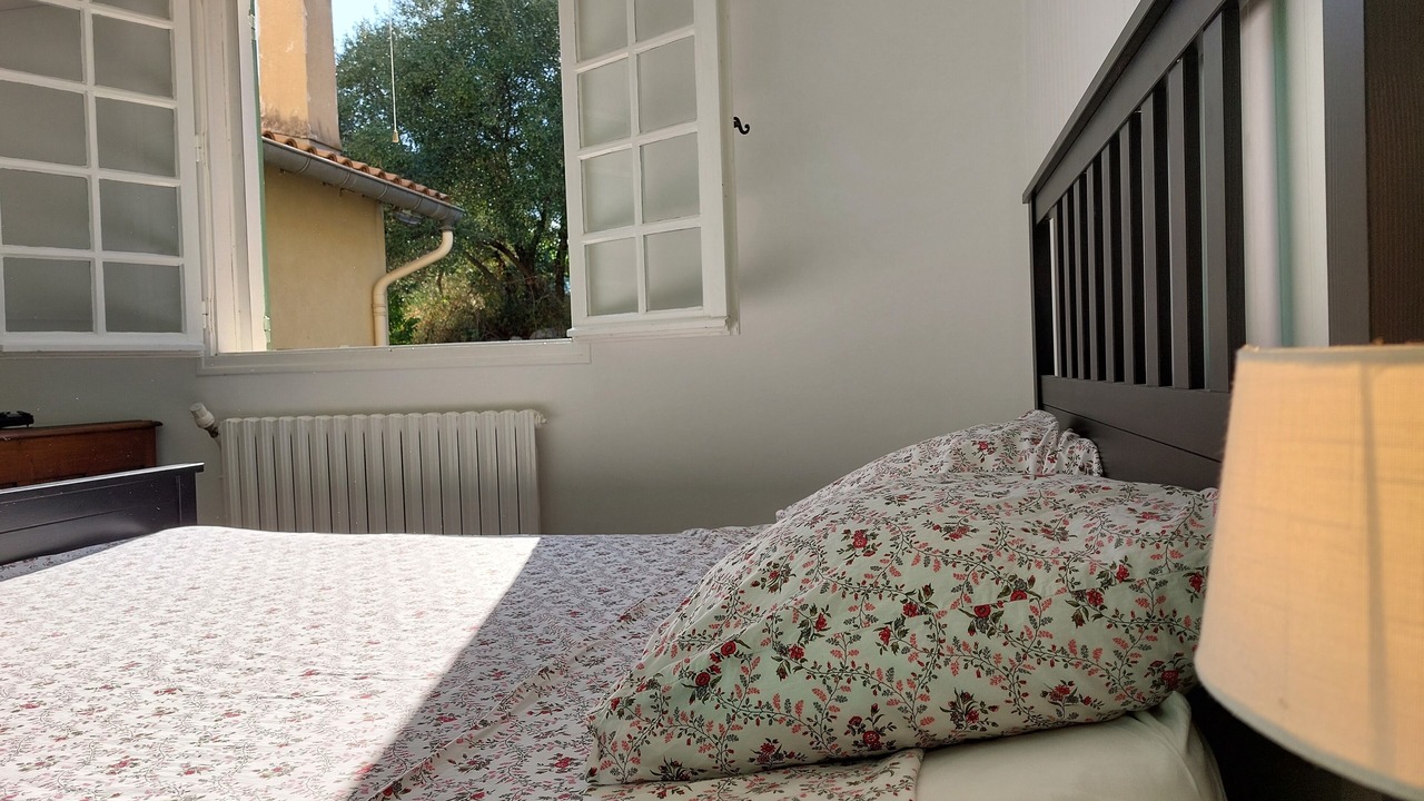 Photo of Bedroom in Beaucaire