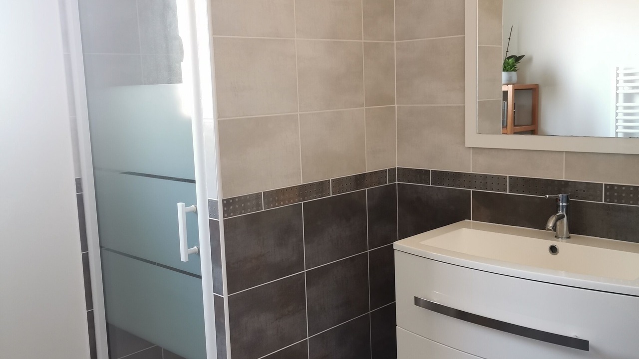 Photo of Bathroom in Ledenon