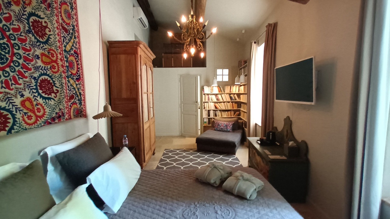 Photo of Bedroom in Avignon City Centre