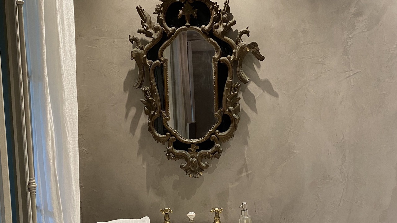Photo of Bathroom in Avignon City Centre