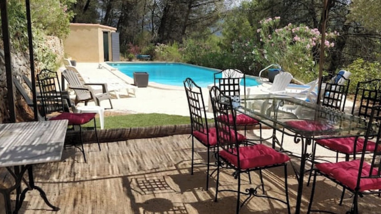 Photo of Outdoor in Auriol