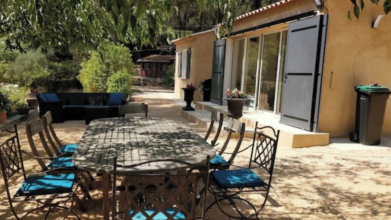Photo of Outdoor in Auriol