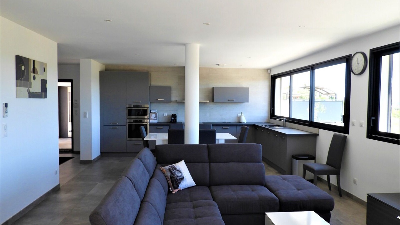 Photo of Livingroom in Cuers