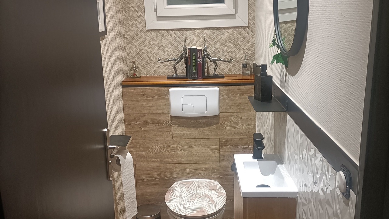 Photo of Bathroom in Flayosc